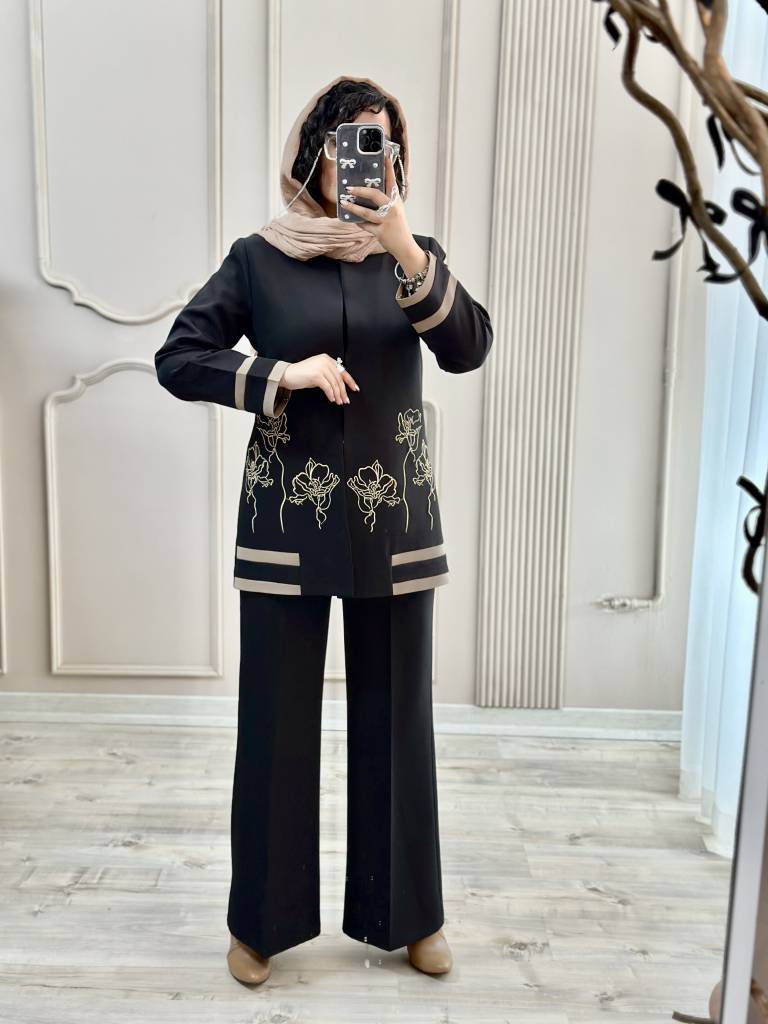 کت و شلوار گلدوزی شده مدل رویا