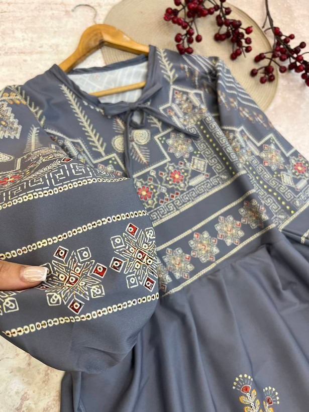 پیراهن ساحلی نیوشا