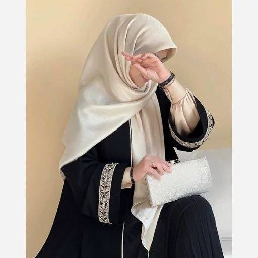 مانتو بلند ابروبادی