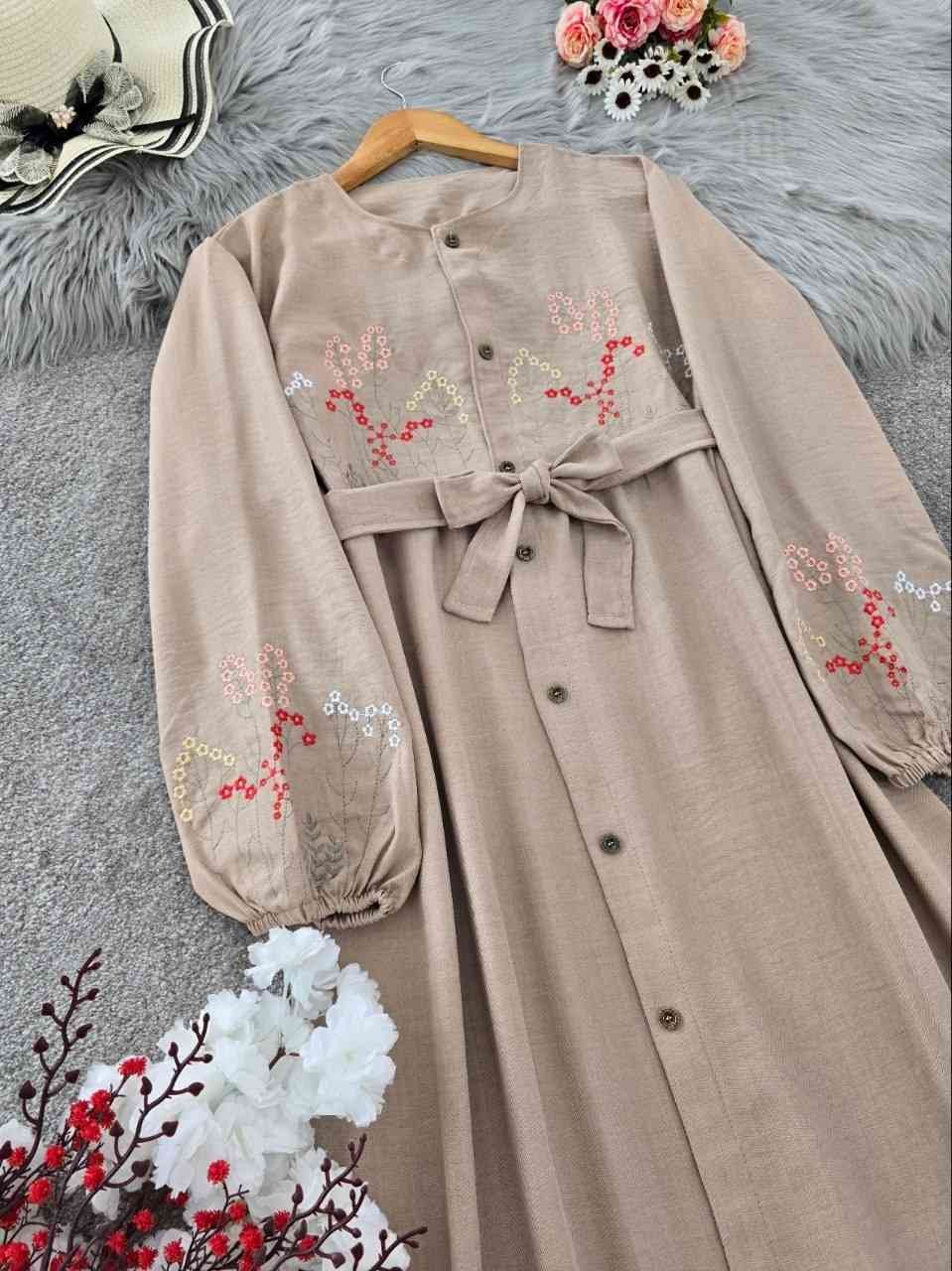 پیراهن گلدوزی شده شانتون مدل گلنار