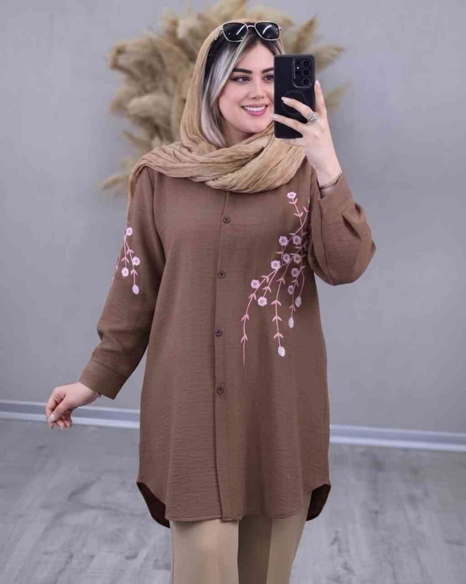 شومیزمانتویی آرتینا
