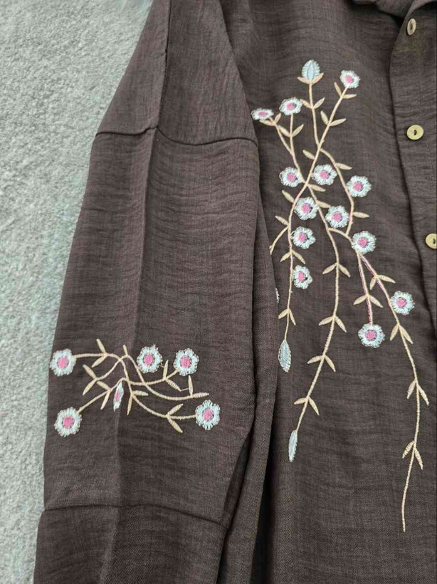شومیزمانتویی آرتینا