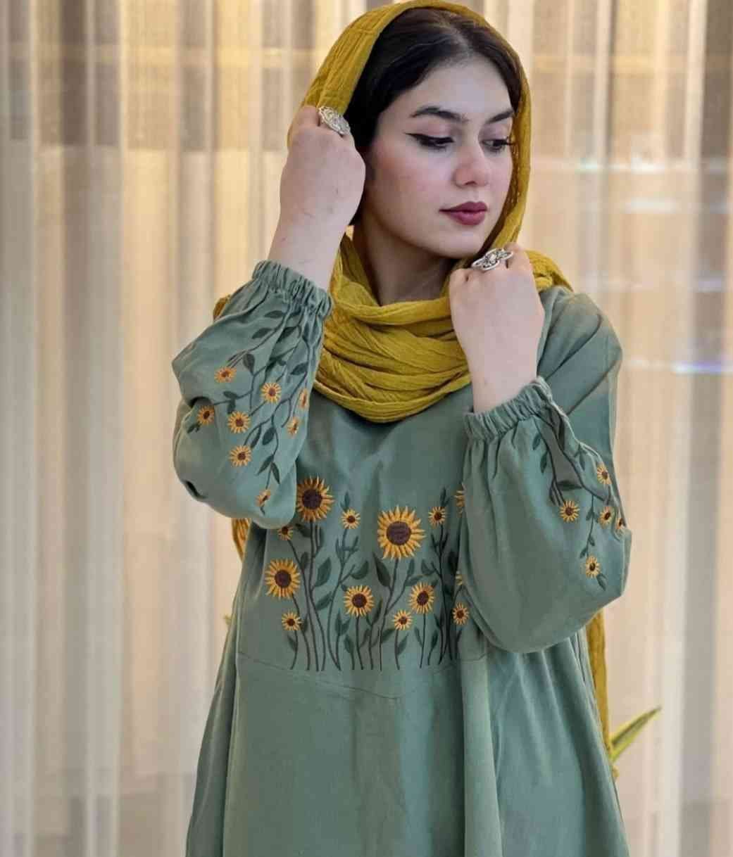 کفتان بابوس گلدوزی شده مدل اروشا
